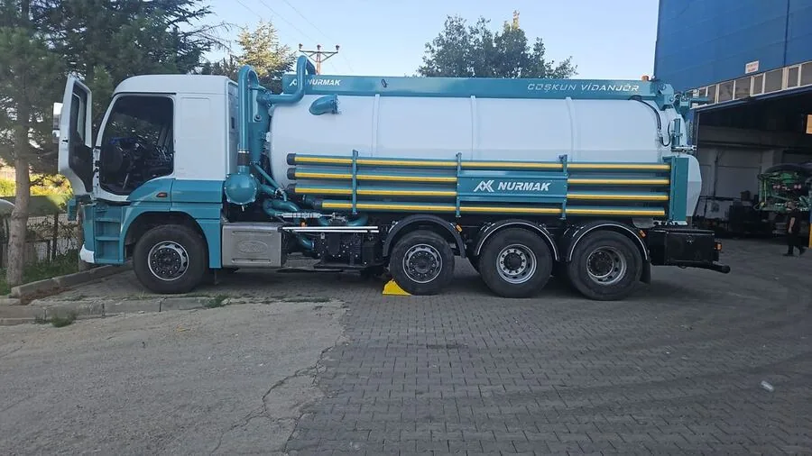 Şekerpınar En Yakın Vidanjör hizmeti veren Şekerpınar Vidanjör aracının fotoğrafı